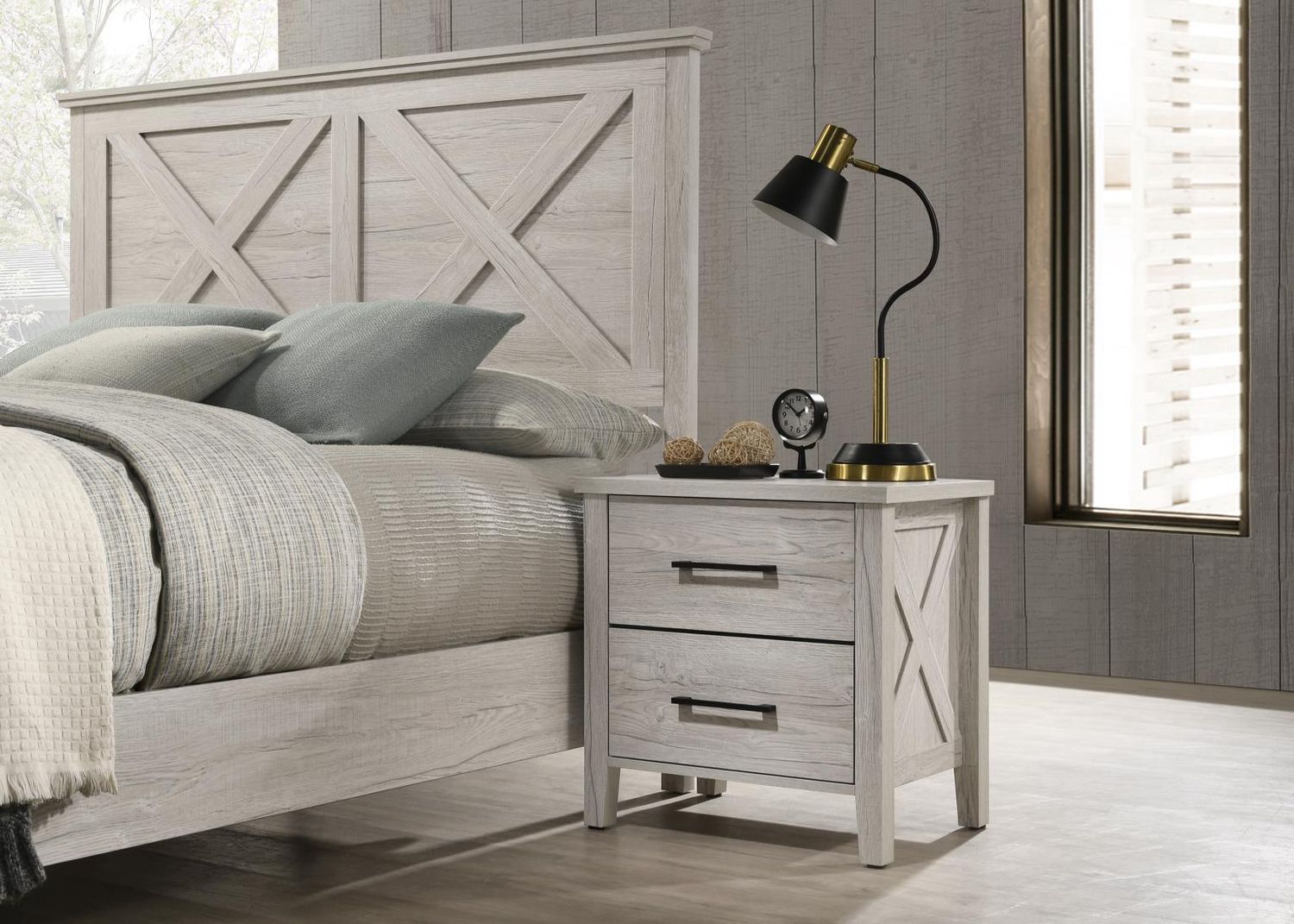 B523 - Nightstand - White Wash