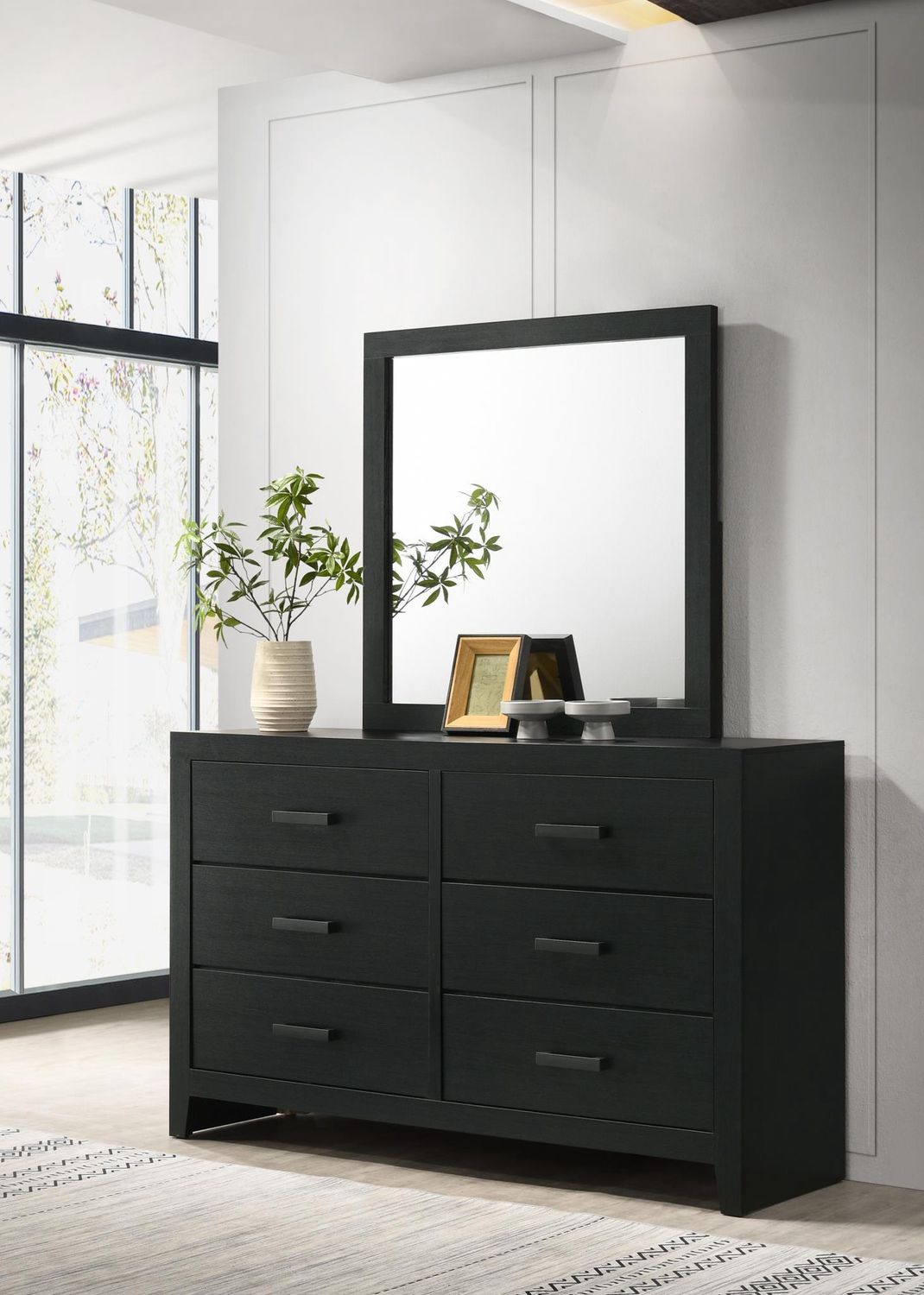 B525 - Mirror - Black