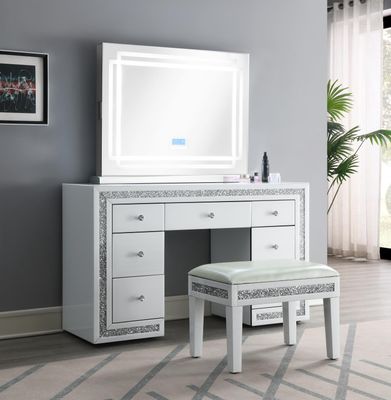 G-325 - Wood Vanity - White - White / Vanity Desks