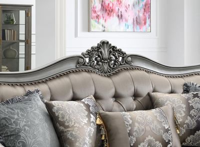 U203 - Traditional Sofa - Gray