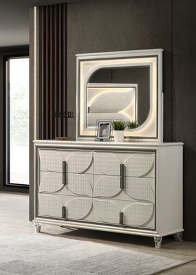 B029 - Dresser - Mysterious Gold
