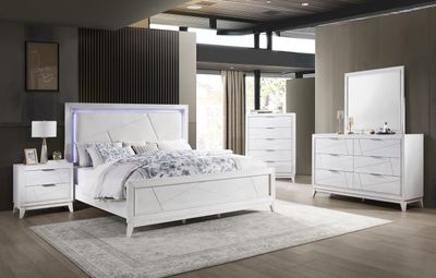 B242 - Chest - Antique White