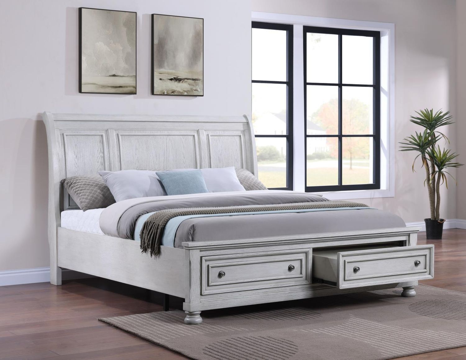 B071 - Bed, Size: King