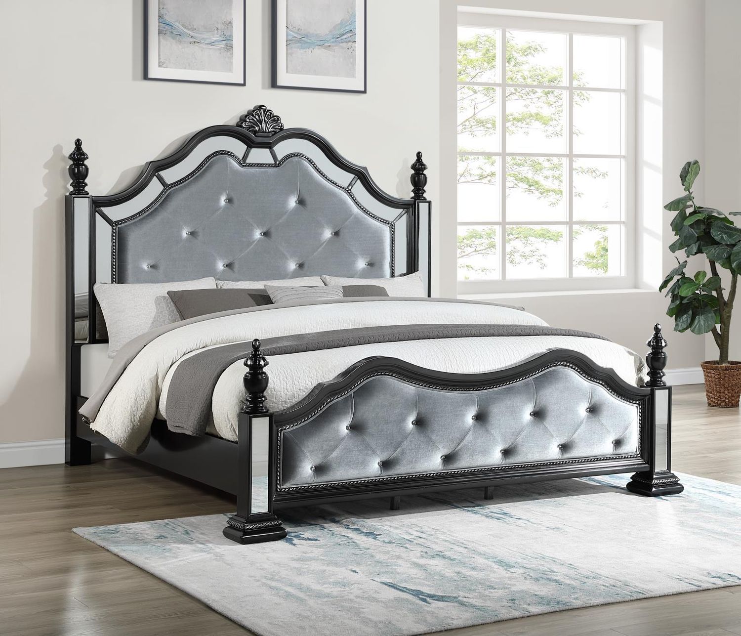 B091 - Bed, Size: King
