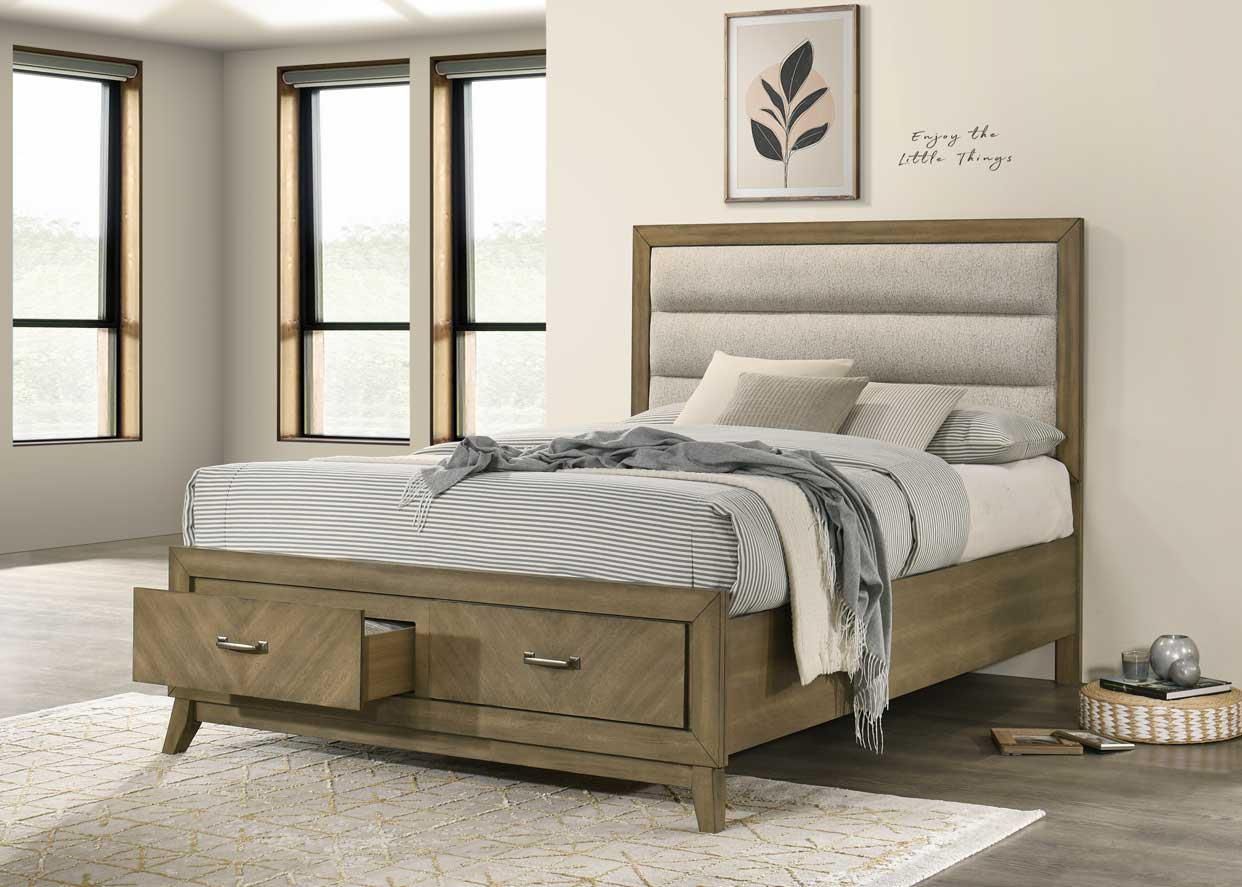 B269 - Bed, Size: King