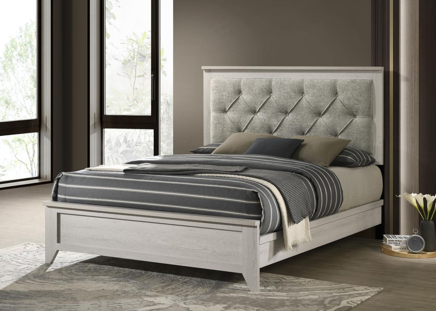 B505 - Bed, Size: King