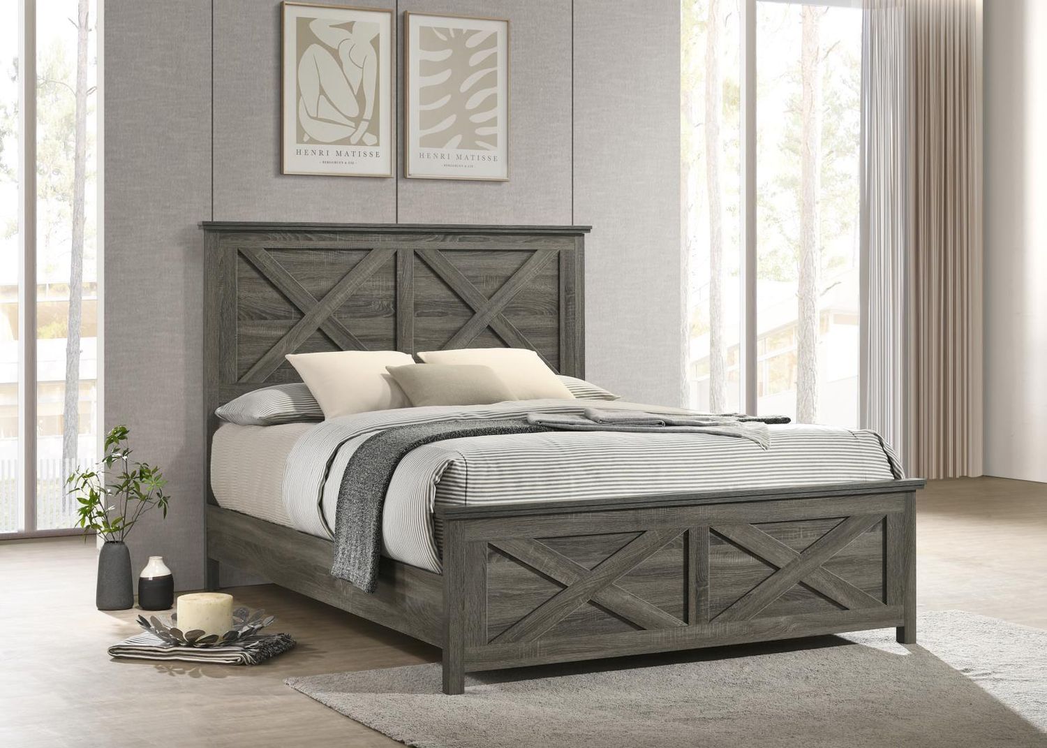 B522 - Bed, Size: Queen