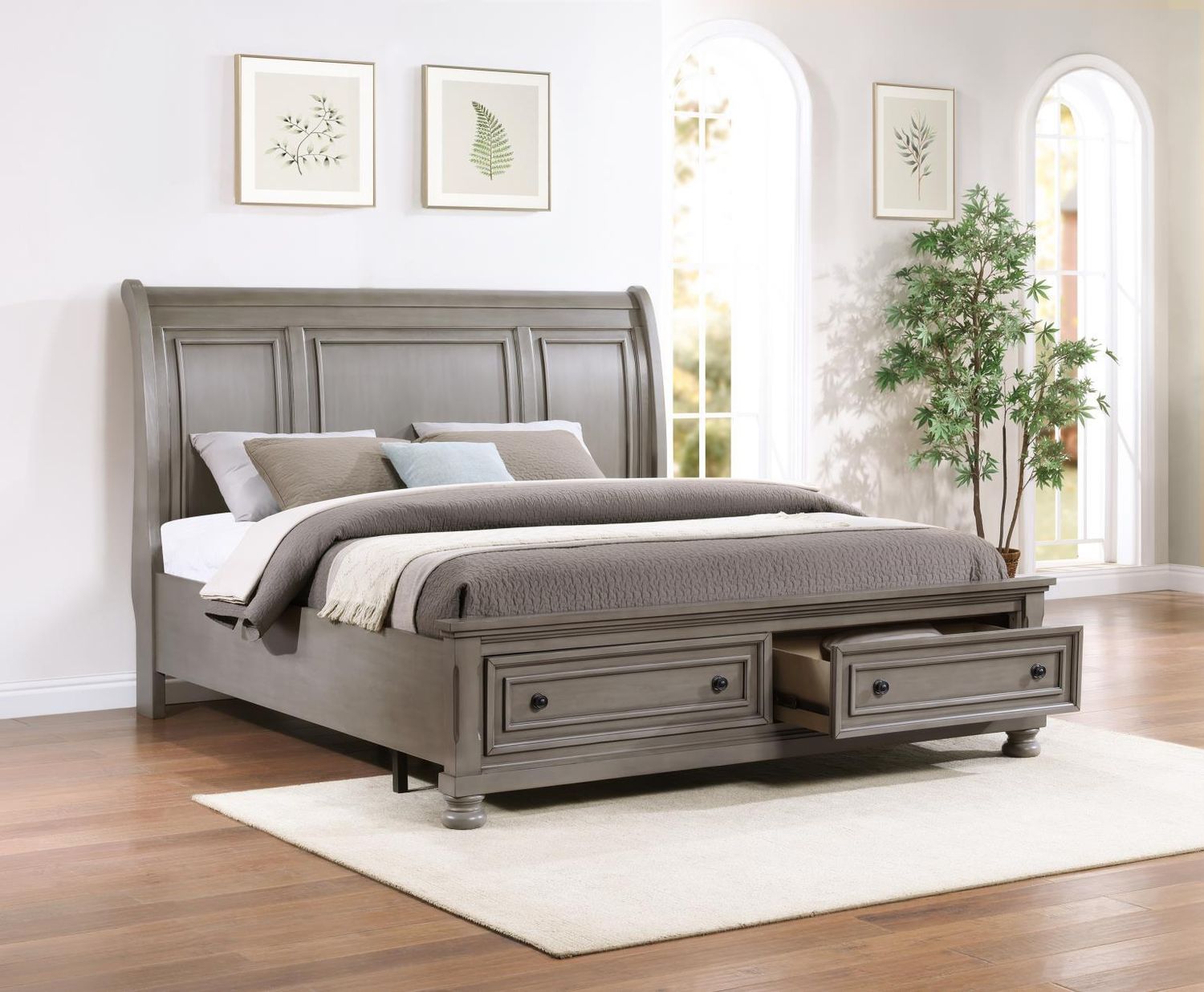 B070 - Bed, Size: King