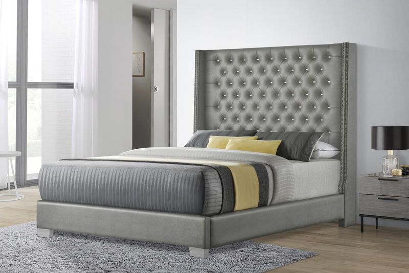 B578 - Faux Leather Bed, Size: King
