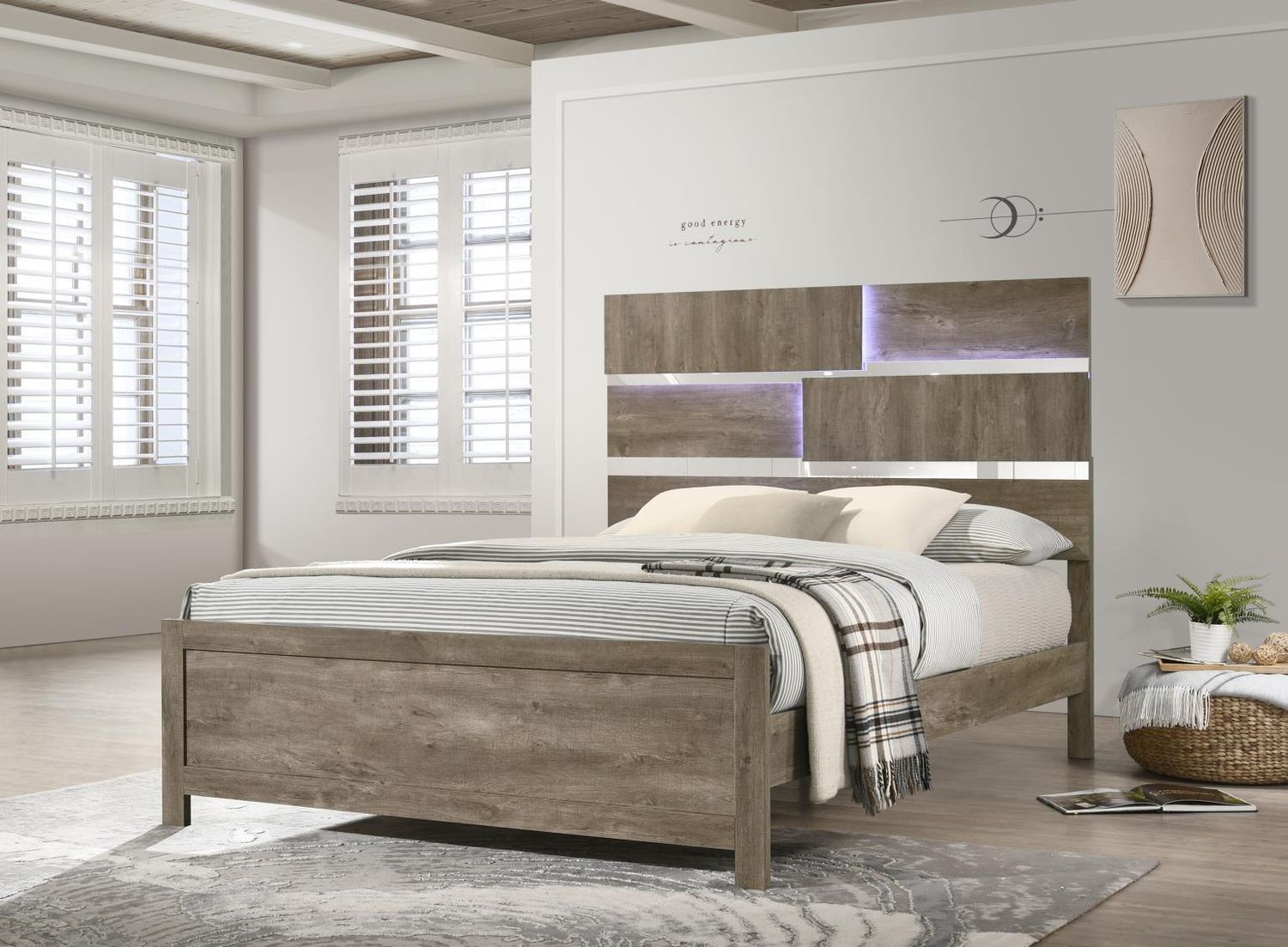 B348 - LED Bed, Size: King
