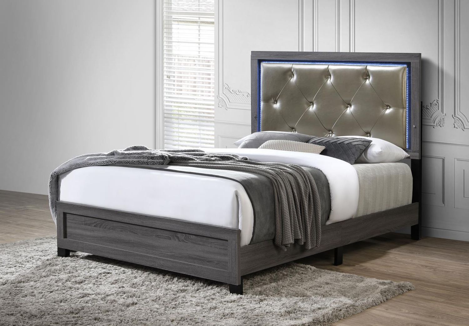 B376 - LED Bed, Size: King