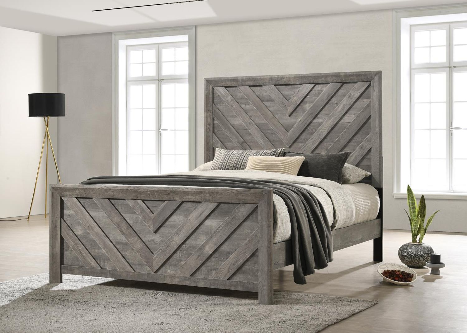 B402 - Bed, Size: King