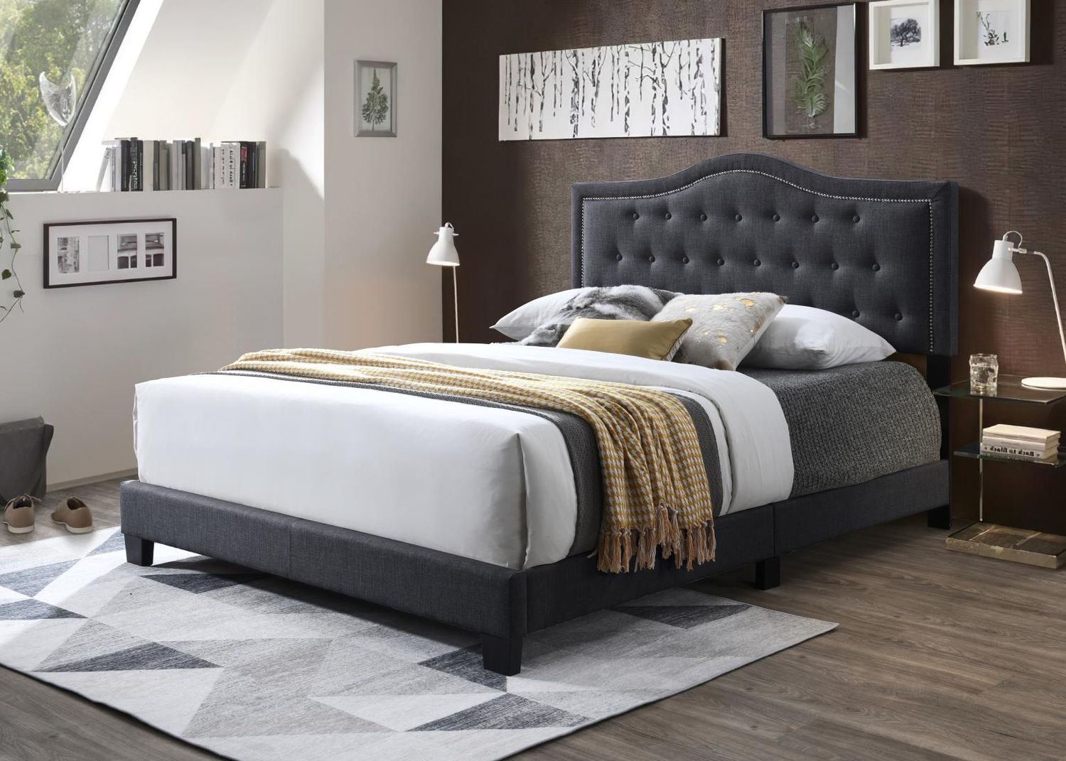 B603 - Bed, Size: Full