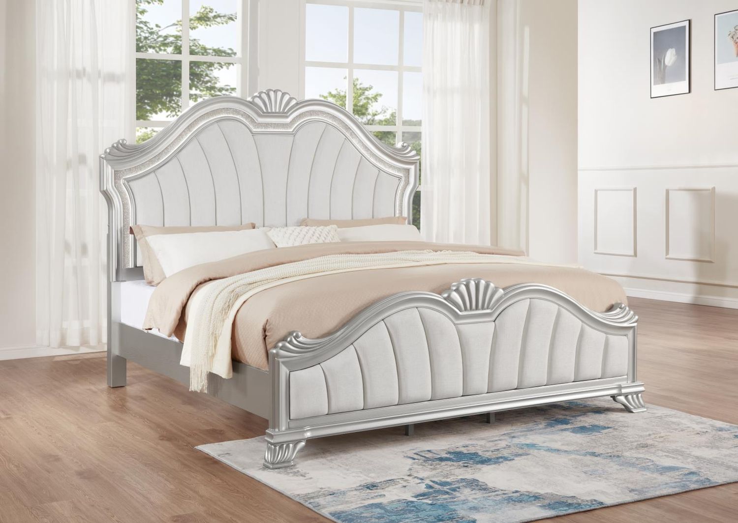 B076 - Bed, Size: King