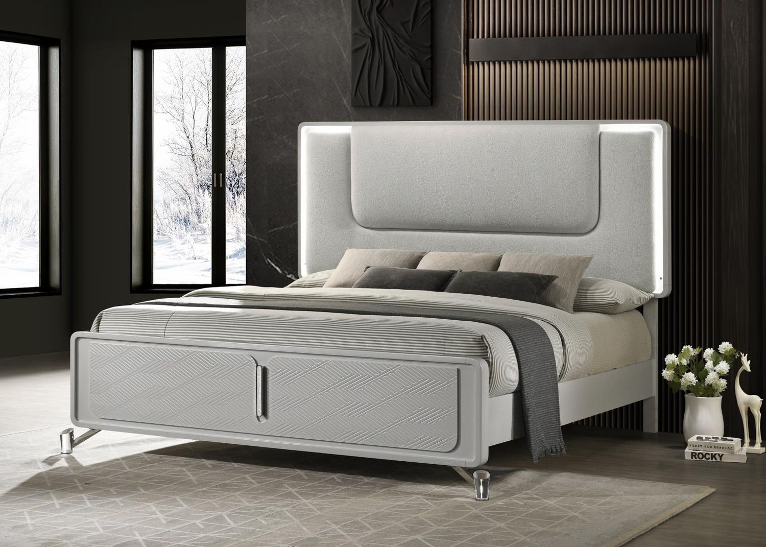 B023 - Bed, Size: King
