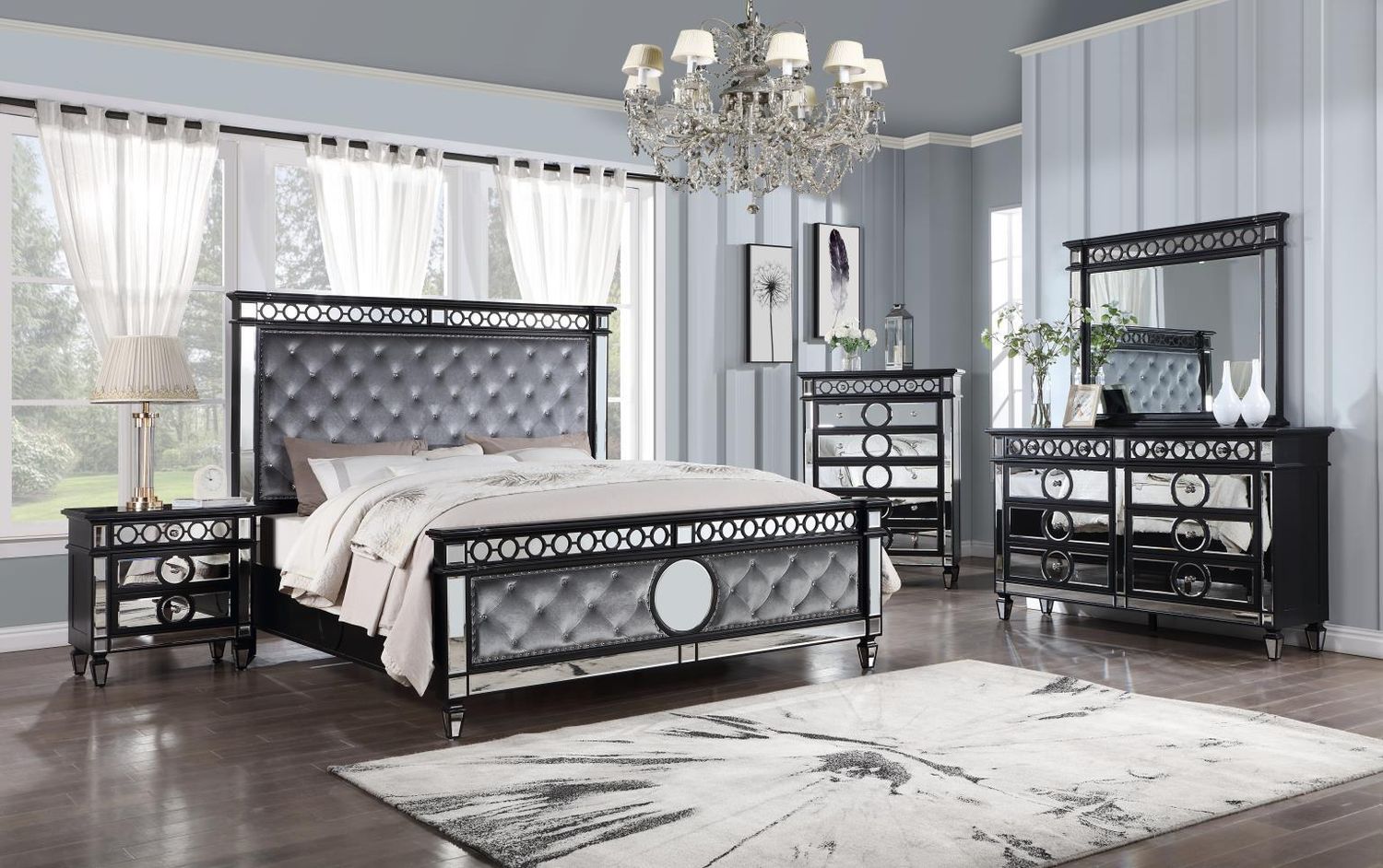 B034 - Bedroom Set, Size: Queen