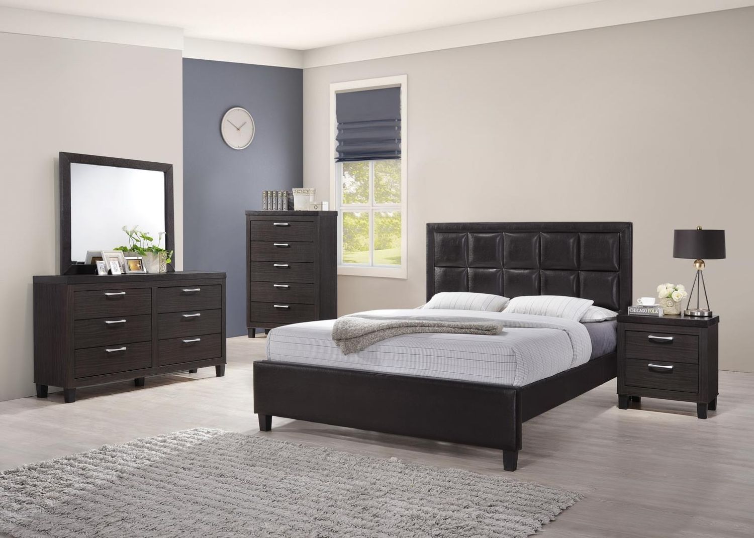 B510 - Bedroom Set, Sets: 3 Pc. Bed, Dresser, Mirror, Size: Full