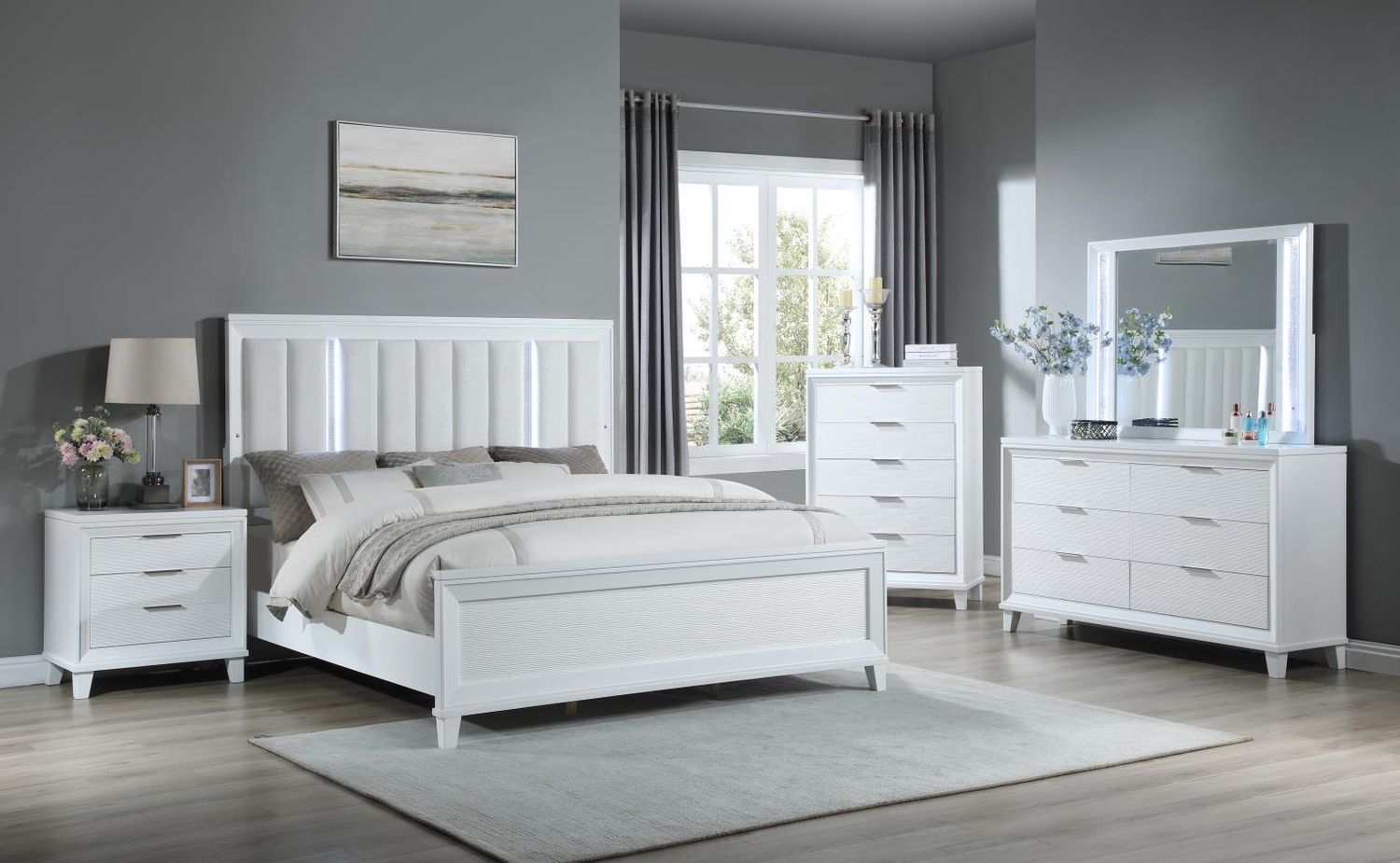 B240 - Bedroom Set, Sets: 3 Pc. Bed, Dresser, Mirror, Size: King