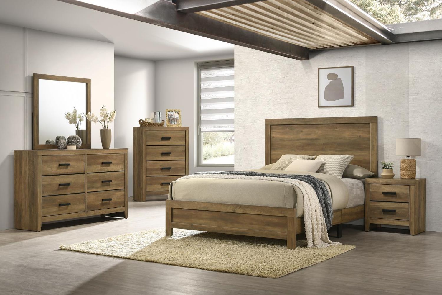 B526 - Bedroom Set, Sets: 3 Pc. Bed, Dresser, Mirror, Size: King