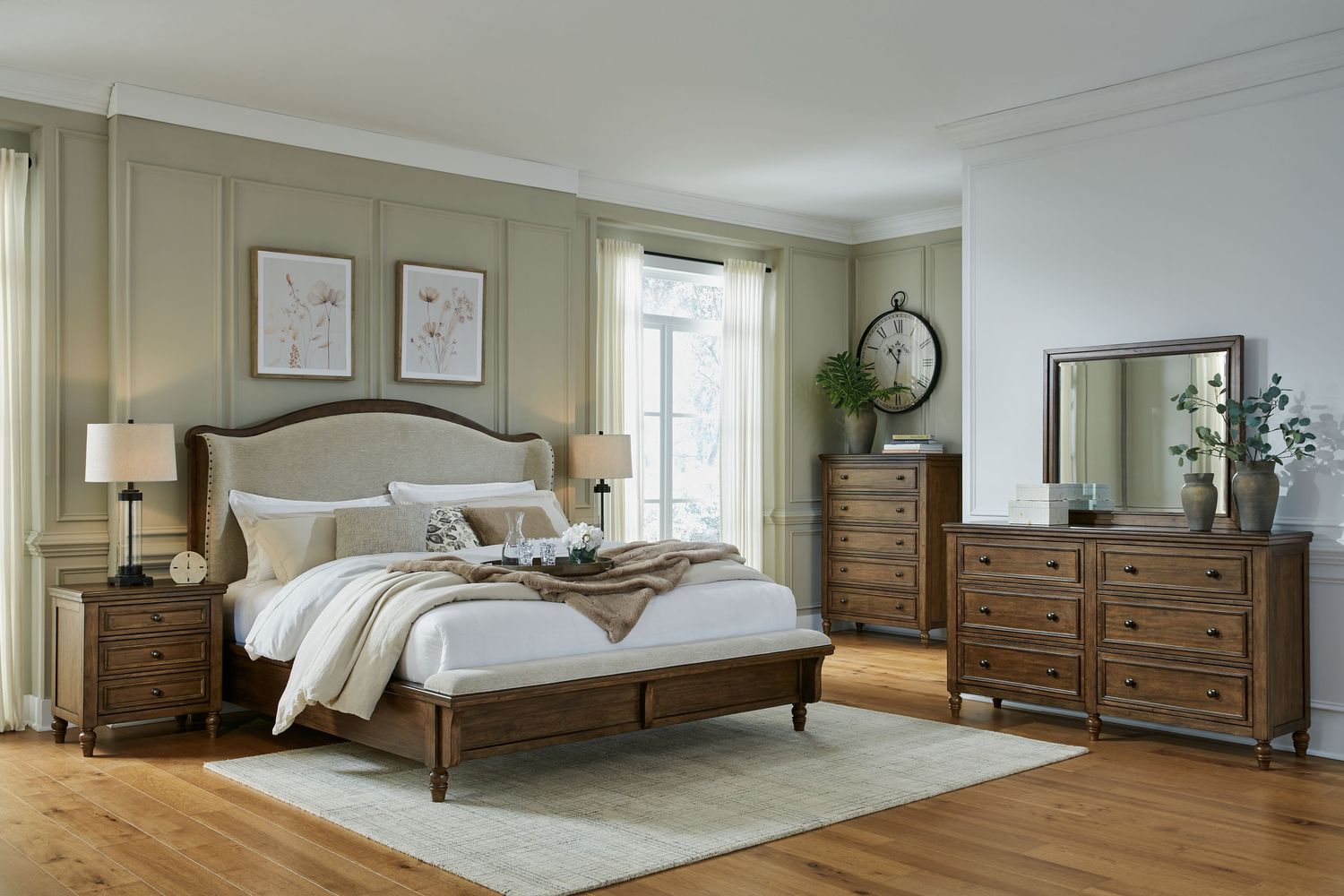 Sturlayne - Panel Bedroom Set, Sets: 6 Pc. Bed, Dresser, Mirror, Chest, Size: King