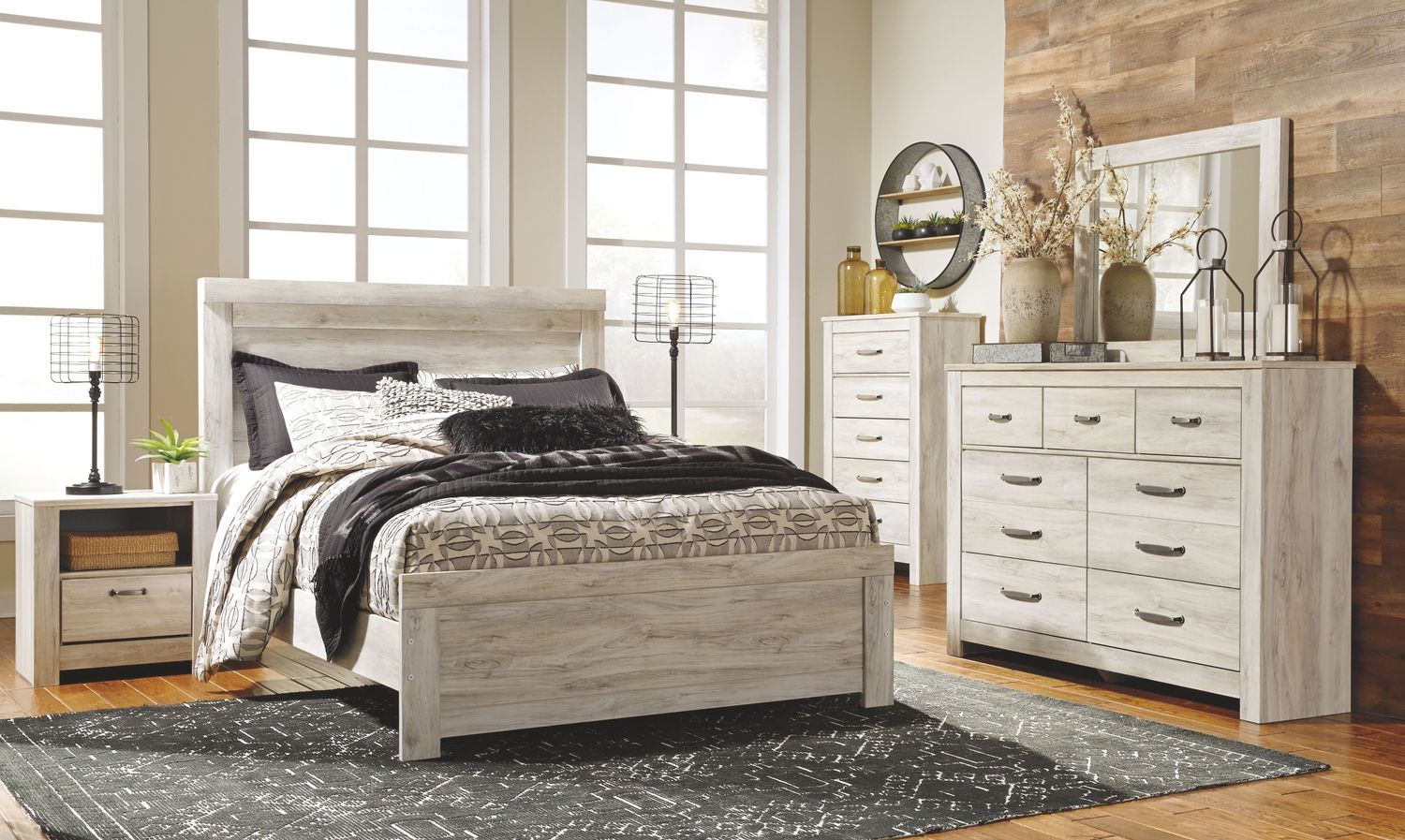 Bellaby - Panel Bed Set, Sets: 6 Pc. Bed, Dresser, Mirror, Chest, Size: Queen