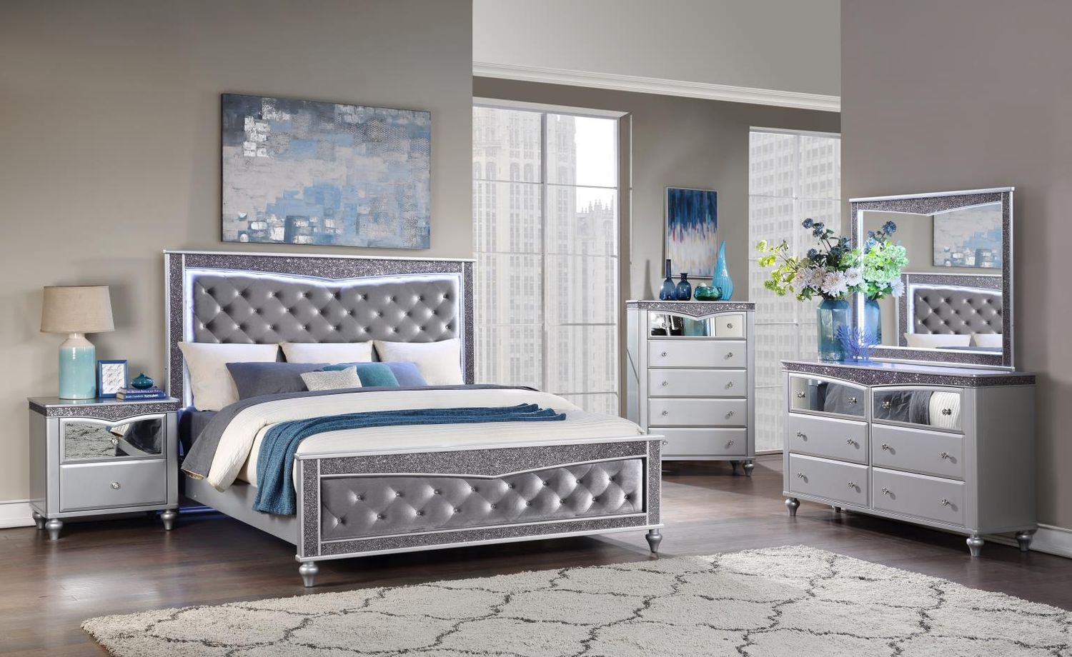 B044 - Dresser - Silver