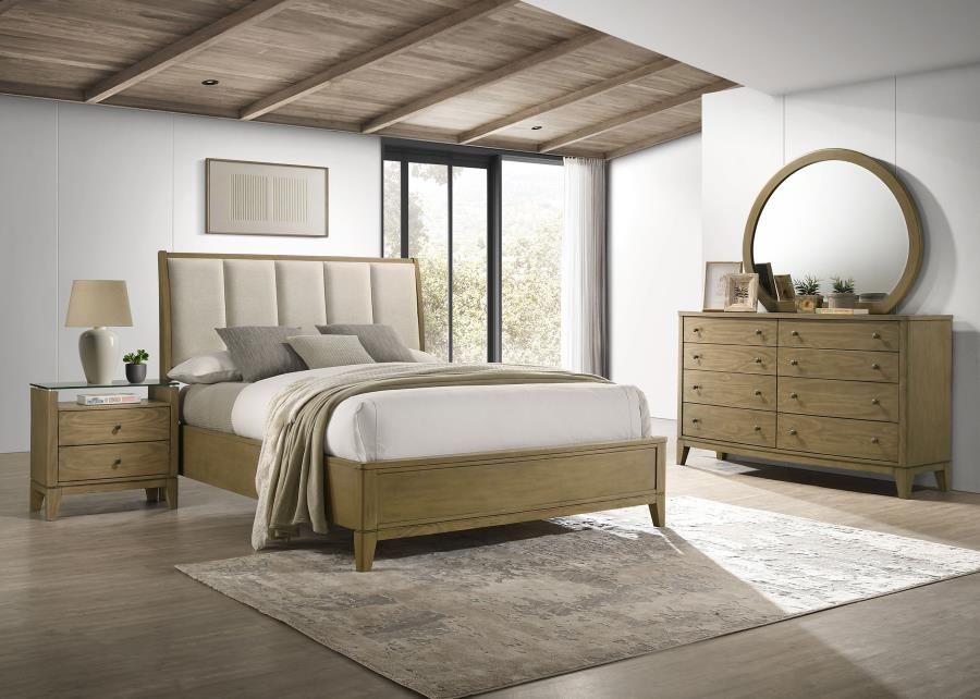 Granada Bedroom Set Natural Pine, Sets: 4-Piece, Size: Eastern King