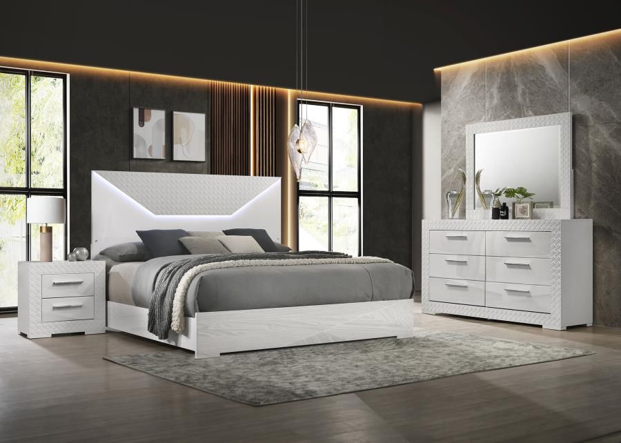 Ives Bedroom Set White High Gloss, Sets: 4-Piece, Size: Eastern King