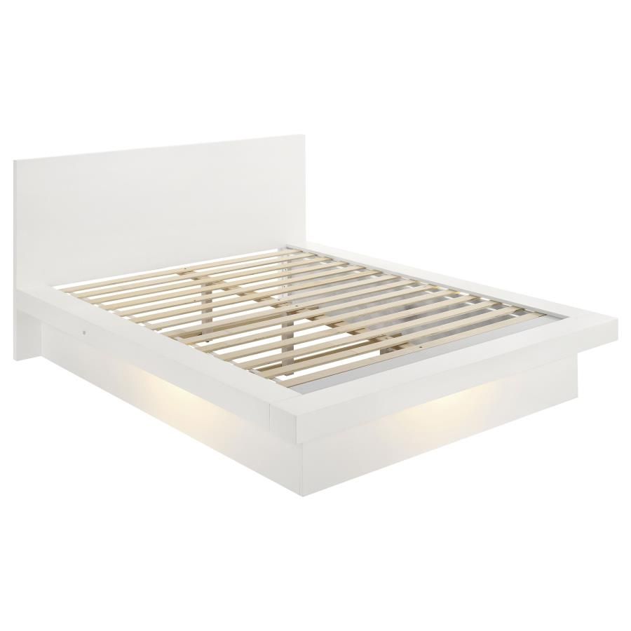 Jessica Wood LED Panel Bed Snow White, Size: Eastern King