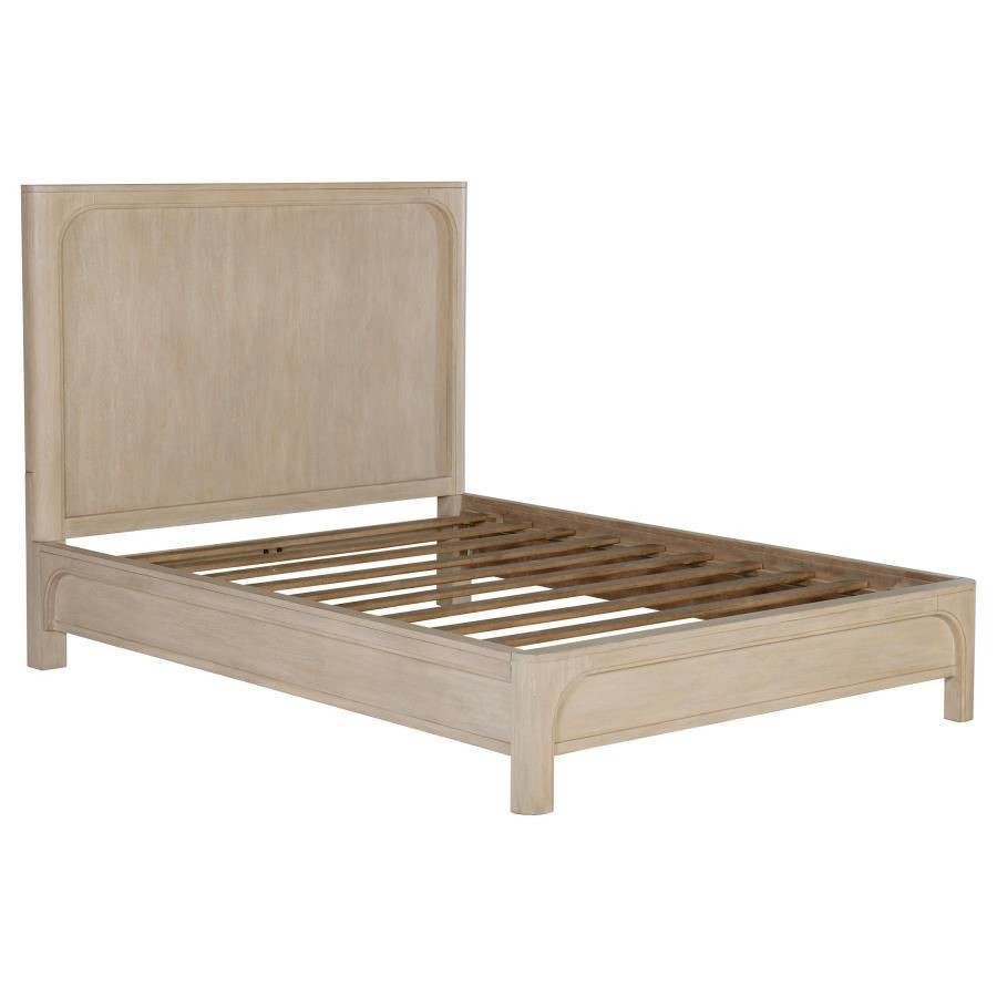 Solano Panel Bed Weathered Mango, Size: Eastern King