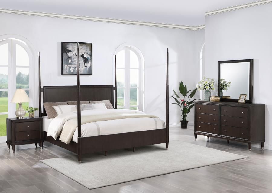 Emberlyn Queen Bedroom Set Brown, Sets: 4-Piece