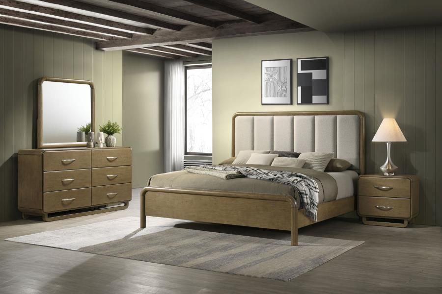 Amsbury Queen Bedroom Set Nutmeg, Sets: 4-Piece