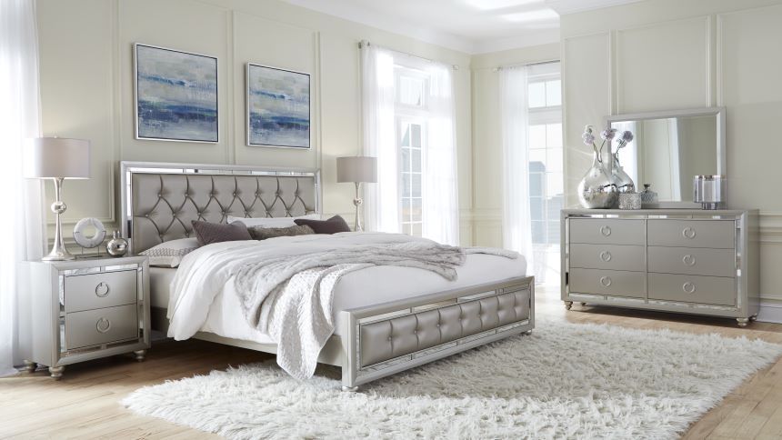 Riley - 5 Piece Bedroom Set - Silver, Size: Queen
