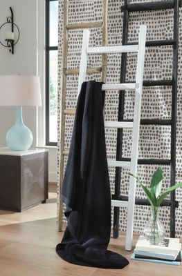Gayelery - Throw (Set of 3) - Black - 3 Pieces