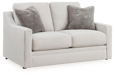 Maitelynn - Loveseat - Chalk