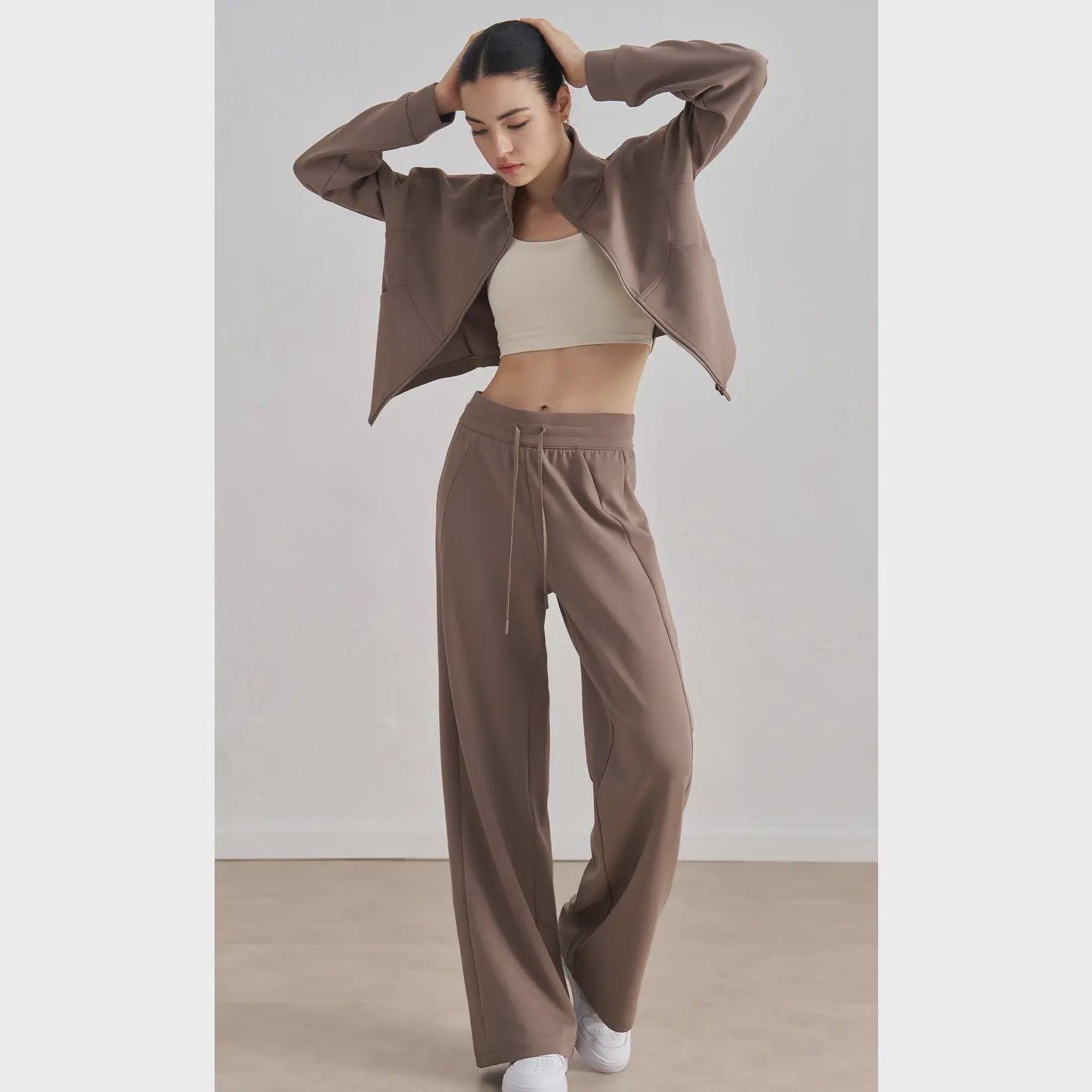 Amelia Pant, Color: Mocha, Size: 4