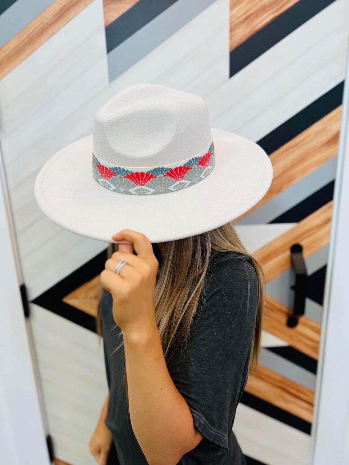 Embroidered Pattern Hat