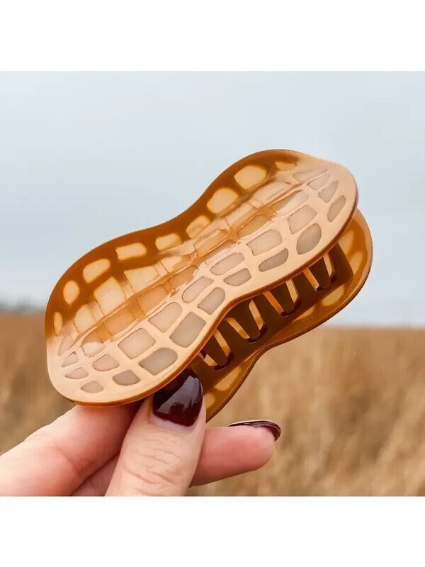Peanut Hair Claw Clip