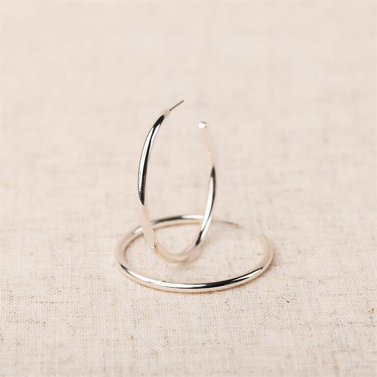 Estonia Shiny Silver Earrings