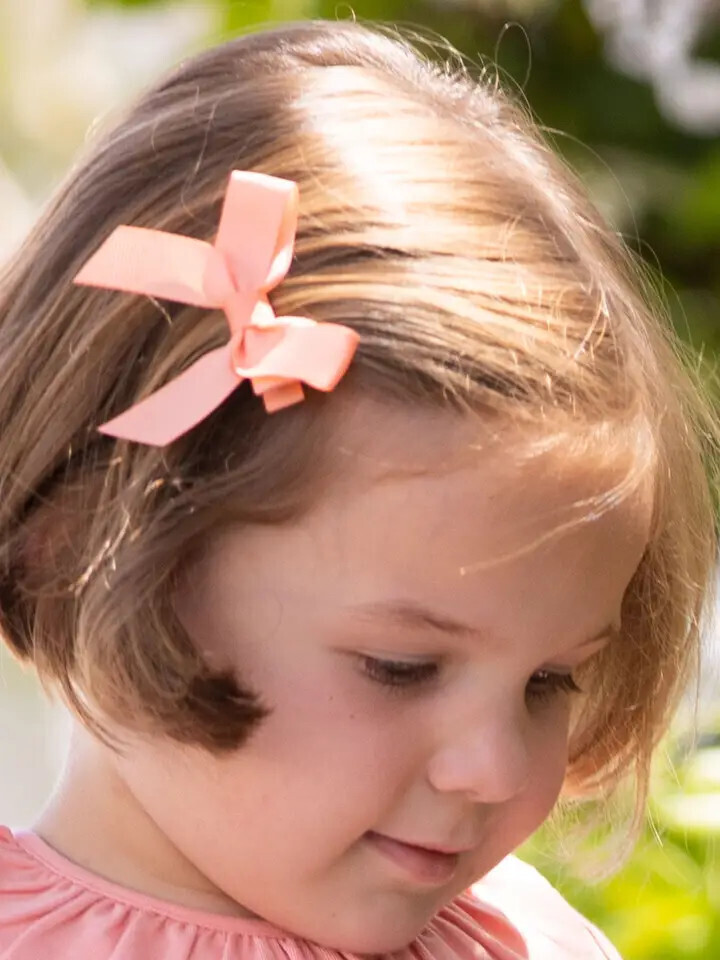 Peaches Bittie Bow
