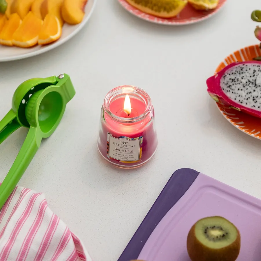 Vg Guava Gloss- Candle 4.5oz
