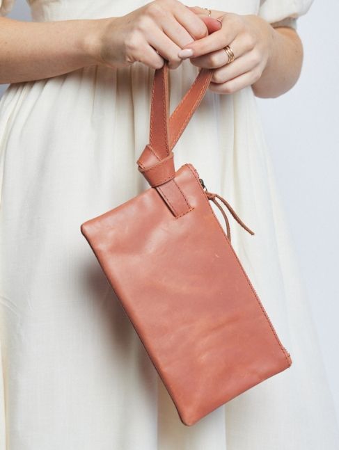 Rachel Wristlet: Clay