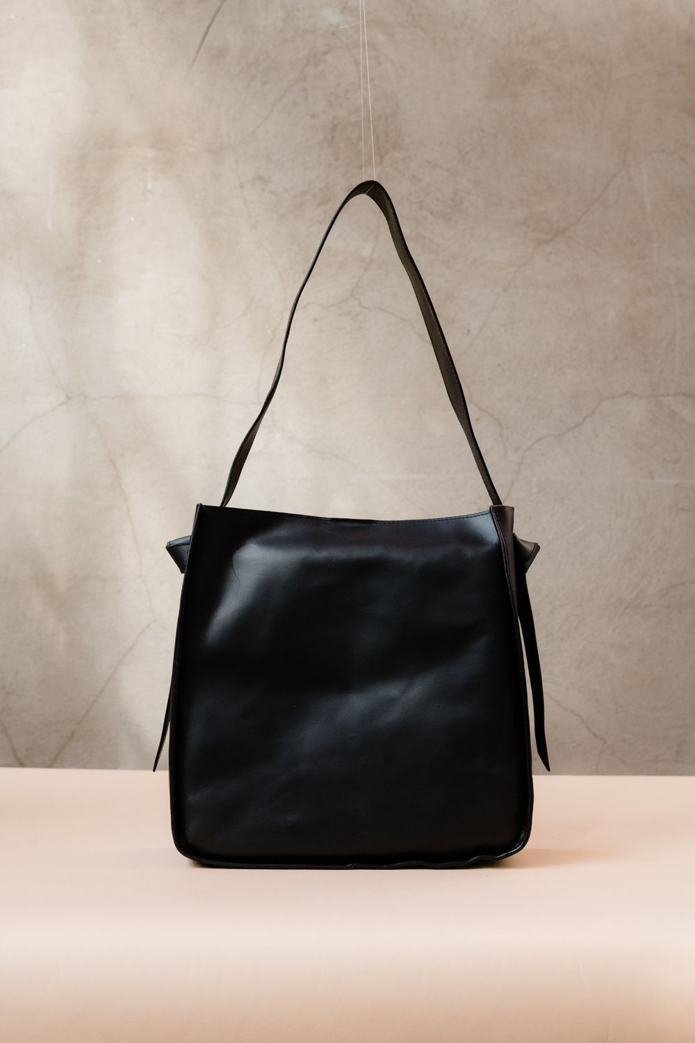 Addison Knotted Tote-Black