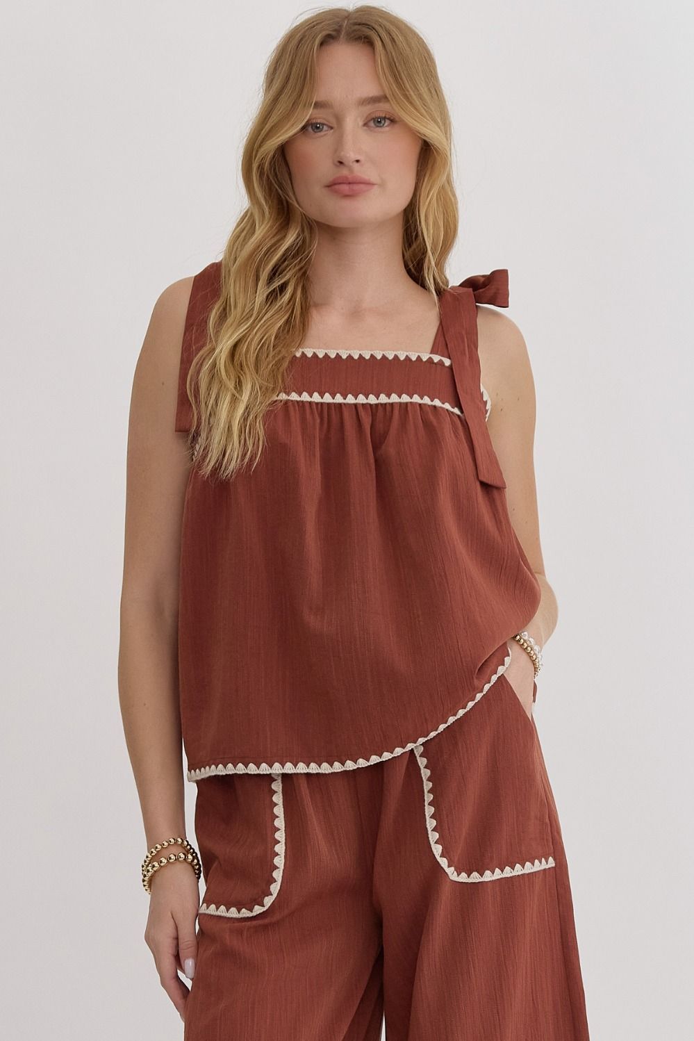 The Titan Top-Chestnut