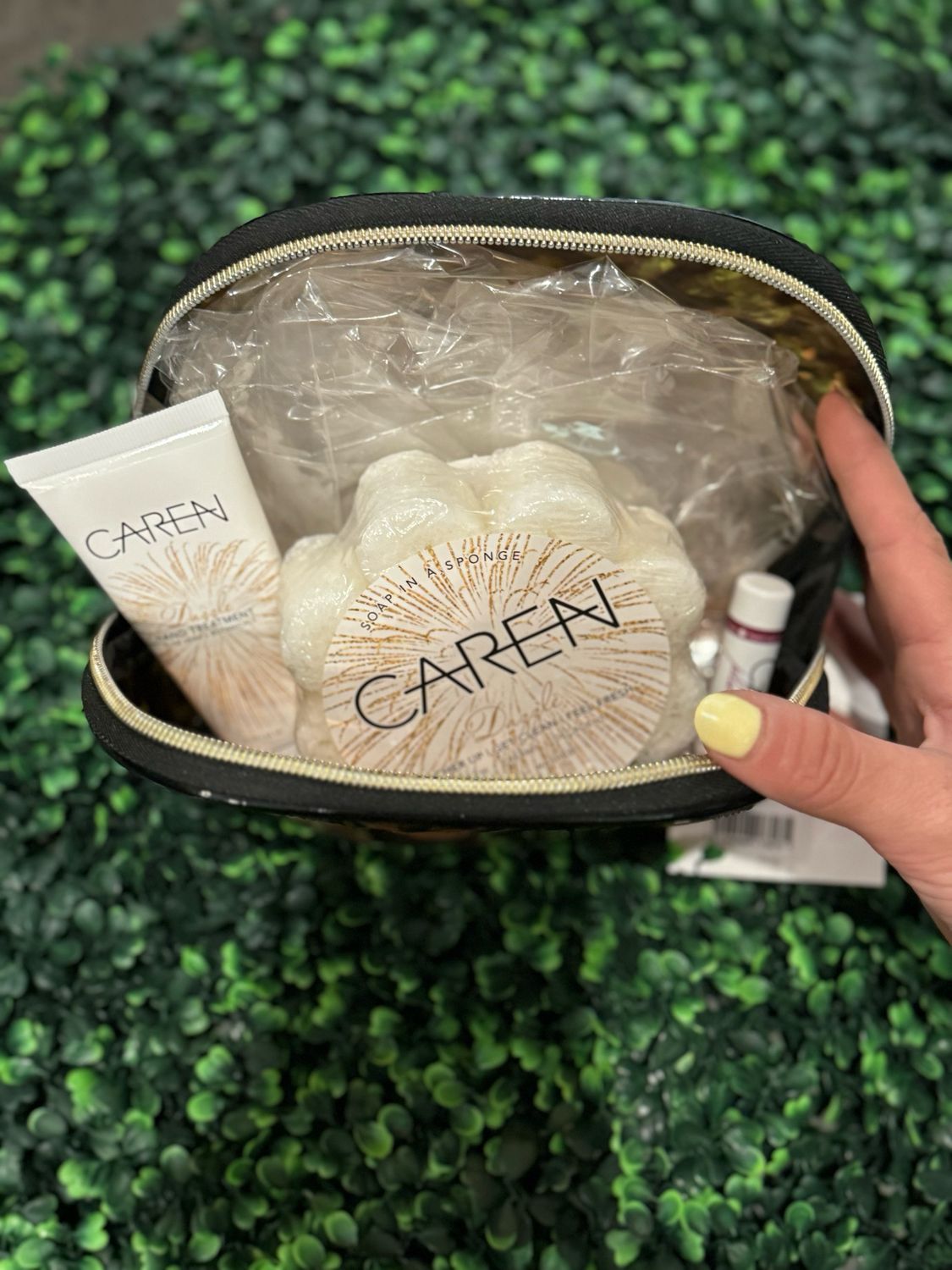 Dare to Dazzle Gift Set