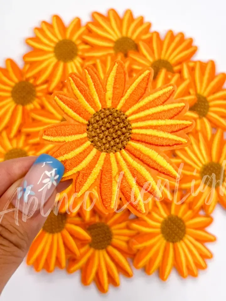 Orange Retro Daisy Patch