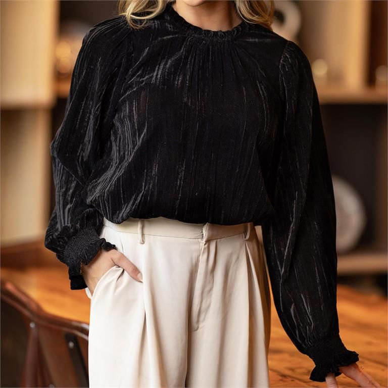 Quinn Black Top