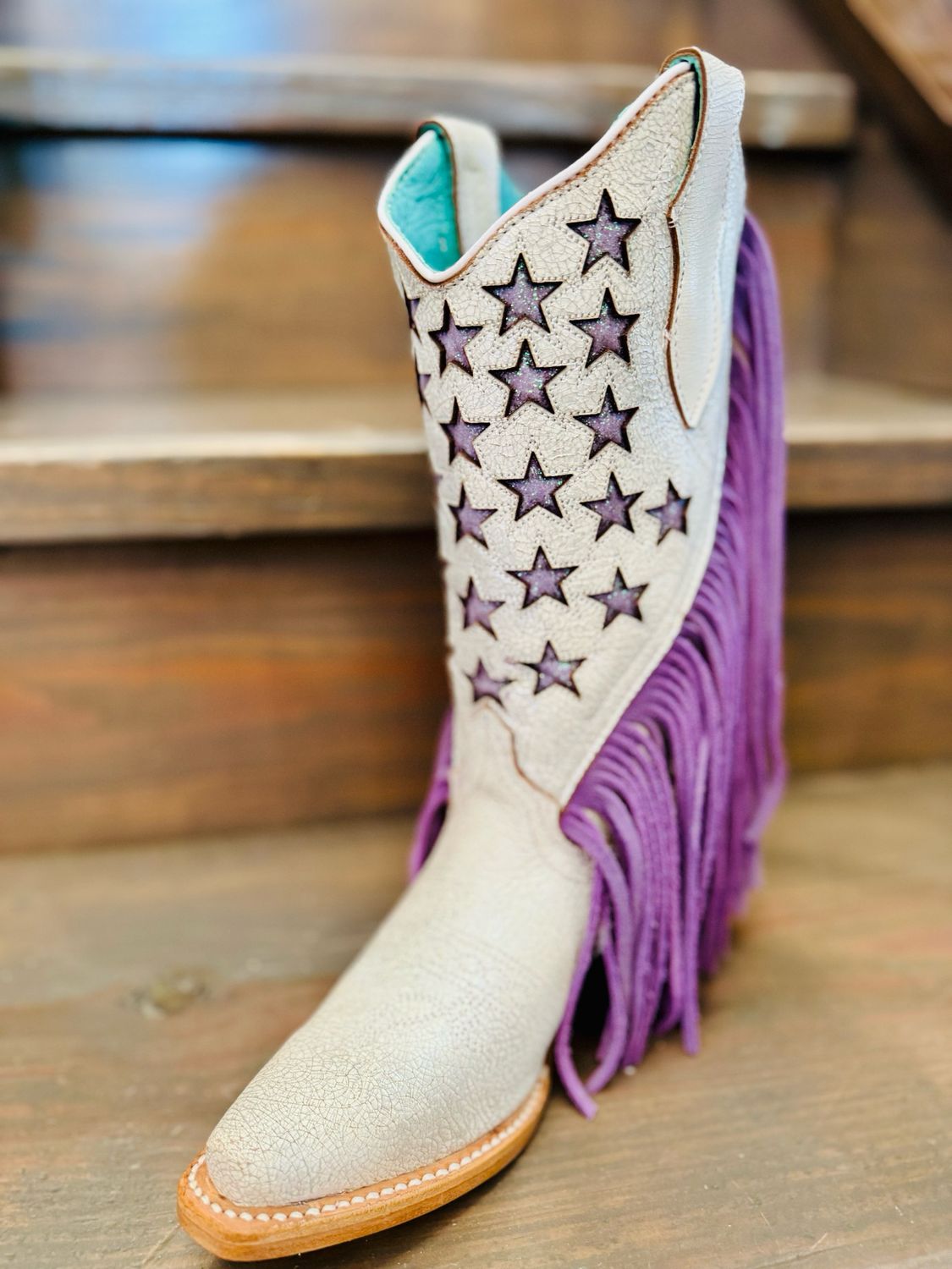 TN White/Purple Emb &amp; Fringe Boot