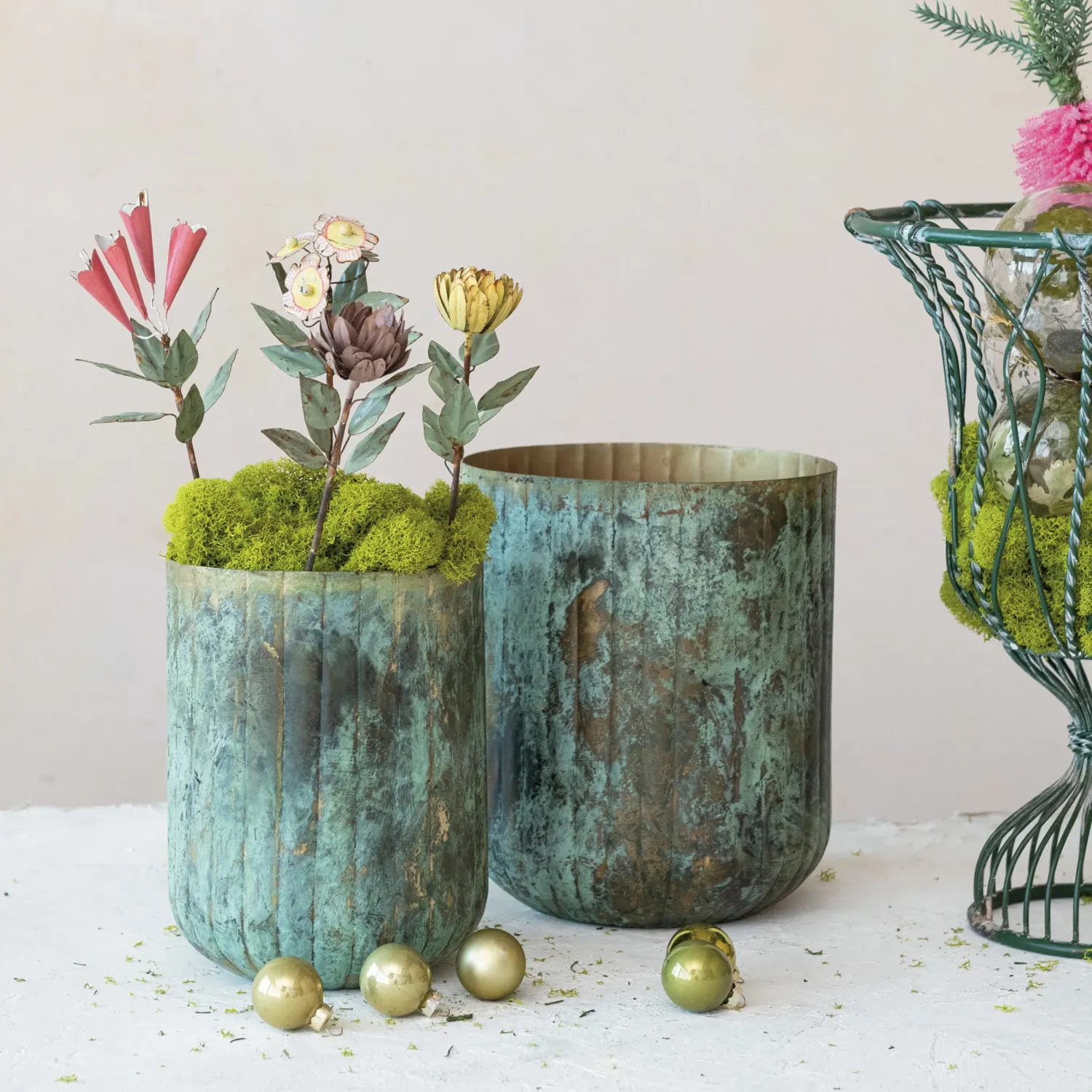 XS5389-Debossed Metal Planters