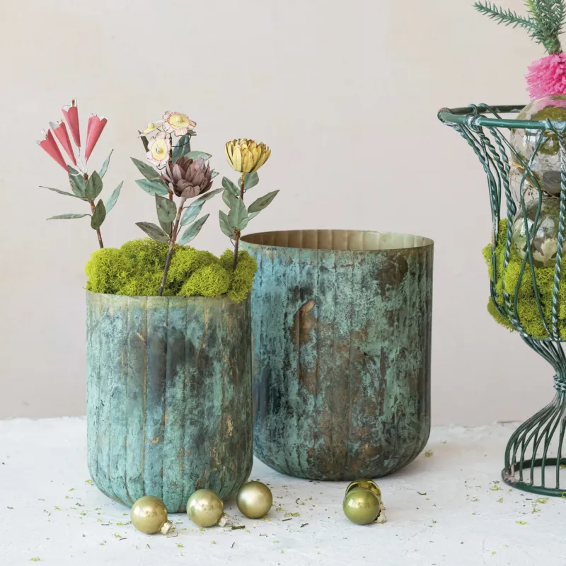 XS5389-Debossed Metal Planters
